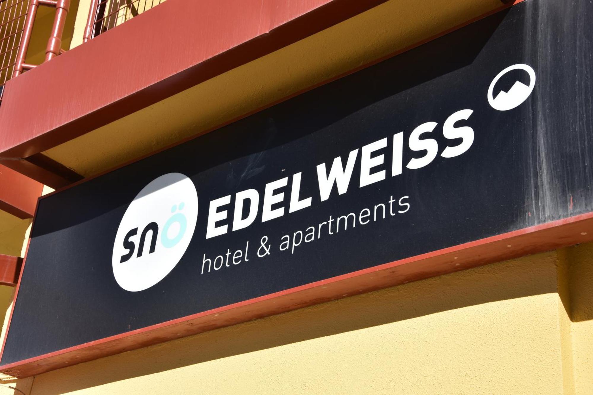 Hotel Sno Edelweiss セルレル エクステリア 写真