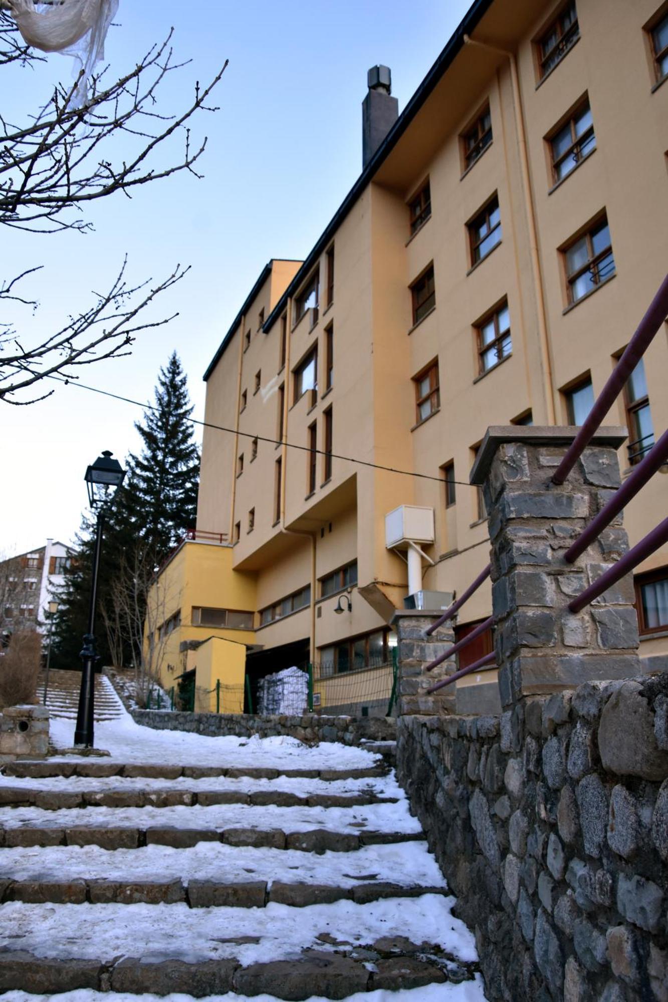 Hotel Sno Edelweiss セルレル エクステリア 写真