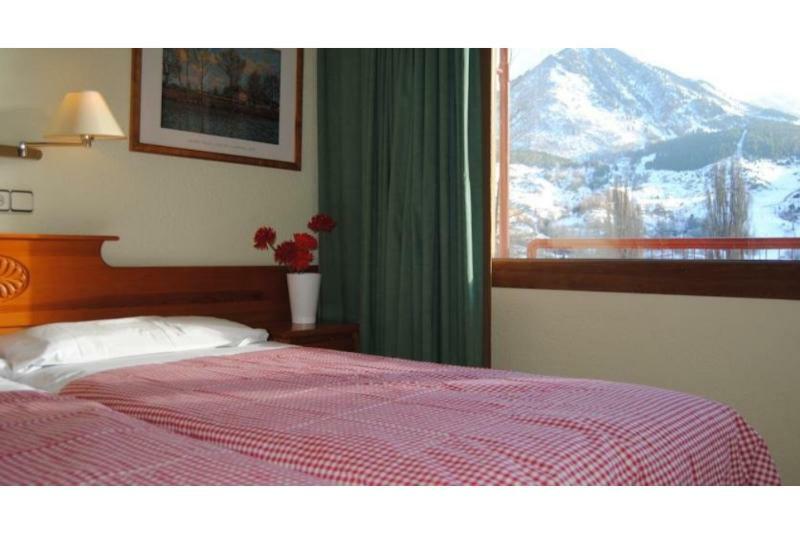 Hotel Sno Edelweiss セルレル エクステリア 写真